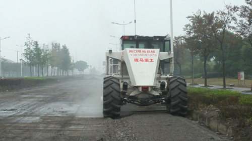 WR2300L，上海青浦大三渣路基冷再生