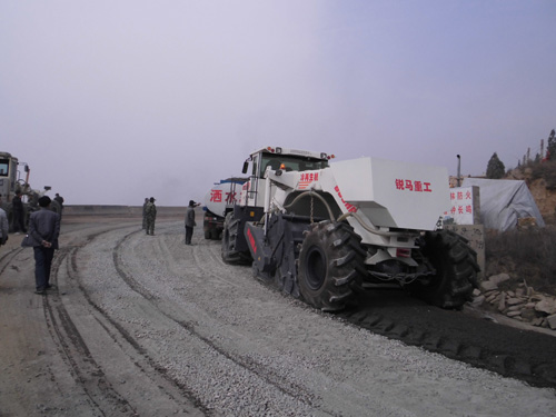 WR2300E，延安盤山道冷再生