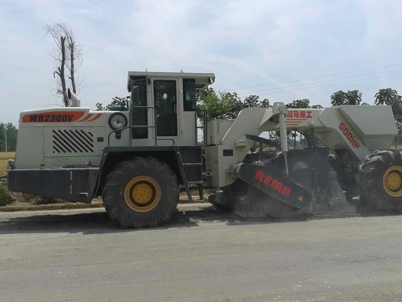 WR2300V，淮陽省道冷再生